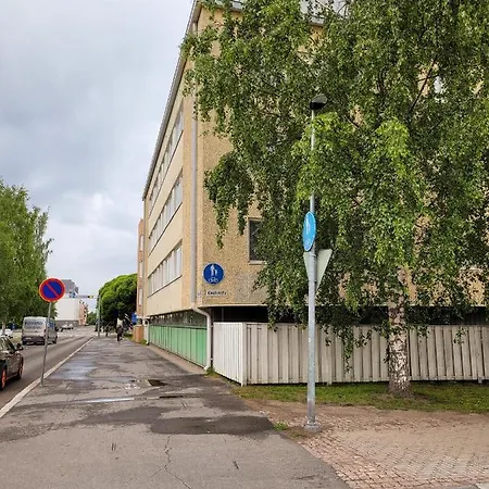 Apartment Renovated Bright Studio, Free Wifi, City Center Oulu